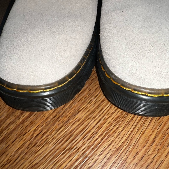 Dr. Martens Women's Jorge II Suede Clogs size 8 - Picture 4 of 7